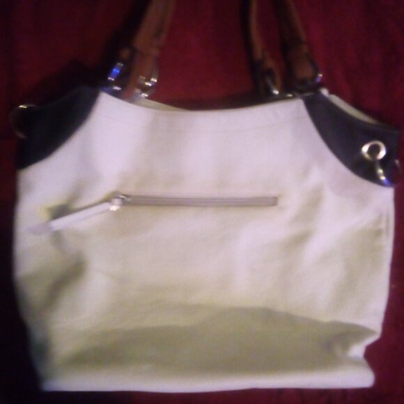 Purses - Picture 8 of 8